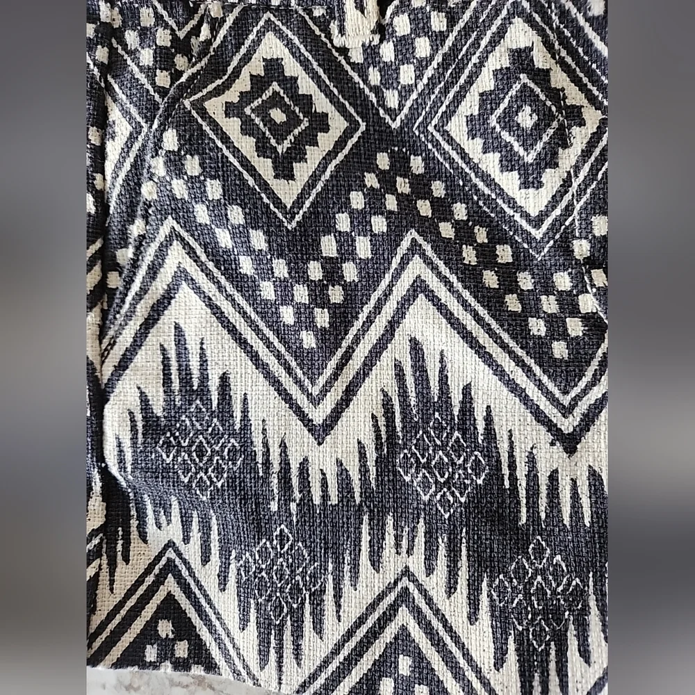 Girls Crewcuts Black/Beige Bohemian Ikat Aztec Print Shorts Size 10 100% Cotton